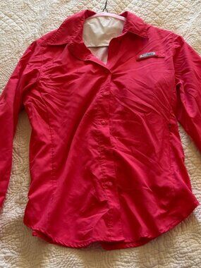 Columbia PFG Dark Pink Fishing Shirt